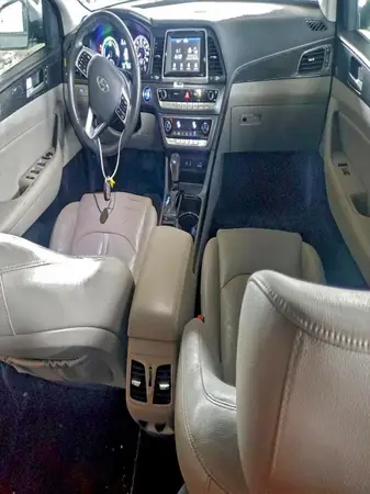KMHE34L37JA083492 2018 HYUNDAI SONATA - Image 8