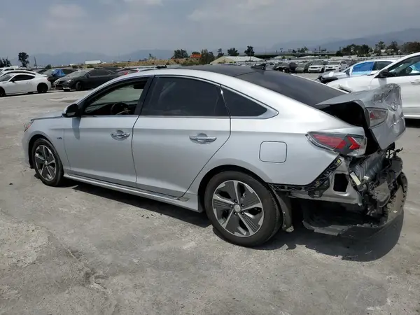 KMHE34L37KA092193 2019 HYUNDAI SONATA - Image 2