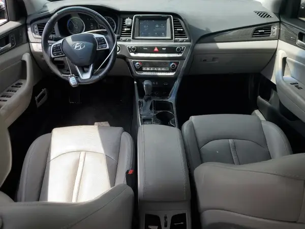 KMHE34L37KA092193 2019 HYUNDAI SONATA - Image 8