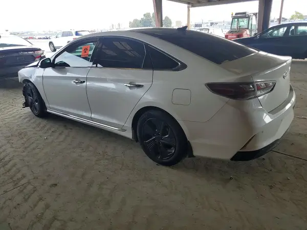 KMHE34L37KA092565 2019 HYUNDAI SONATA - Image 2