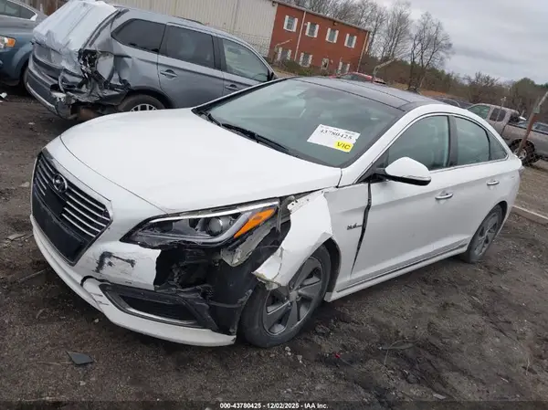 KMHE34L38HA062340 2017 HYUNDAI SONATA - Image 2
