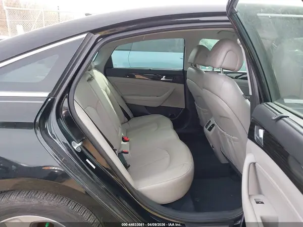 KMHE34L38HA071300 2017 HYUNDAI SONATA - Image 8