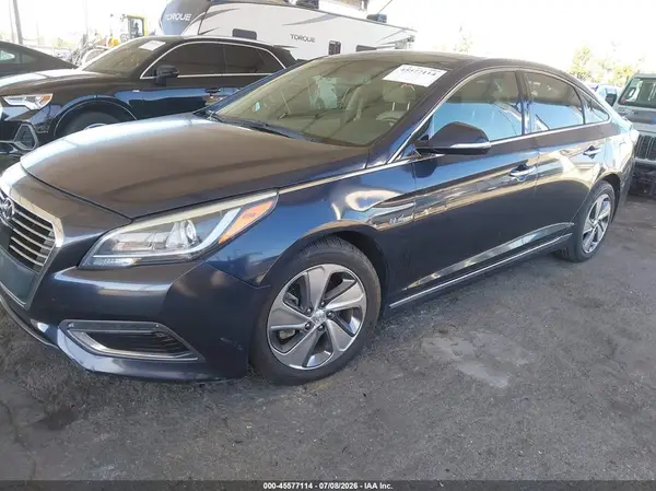 KMHE34L38HA077324 2017 HYUNDAI SONATA - Image 2