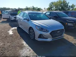 KMHE34L38JA083498 2018 HYUNDAI SONATA