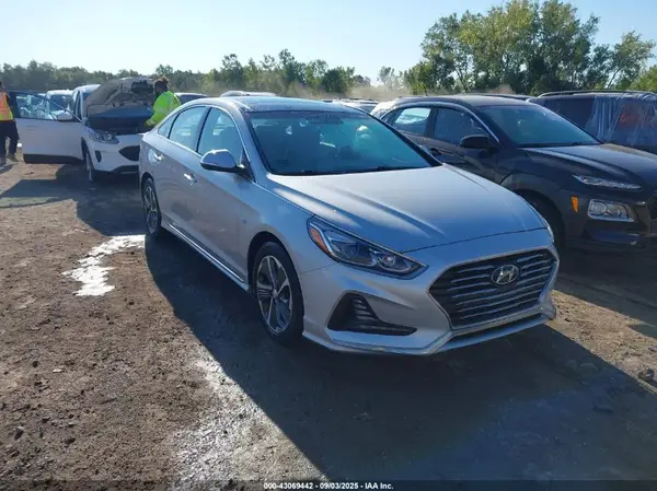 KMHE34L38JA083498 2018 HYUNDAI SONATA - Image 1