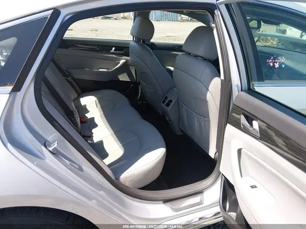 KMHE34L38KA091098 2019 HYUNDAI SONATA - Image 8