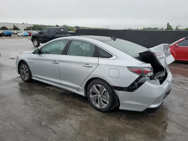 KMHE34L38KA092560 2022 HYUNDAI SONATA - Image 2