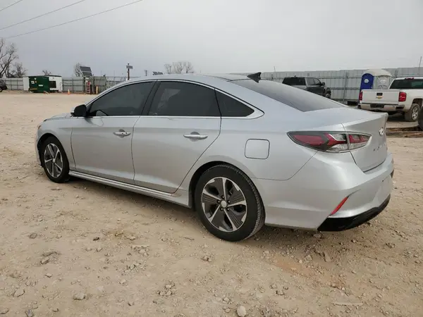 KMHE34L38KA093143 2019 HYUNDAI SONATA - Image 2
