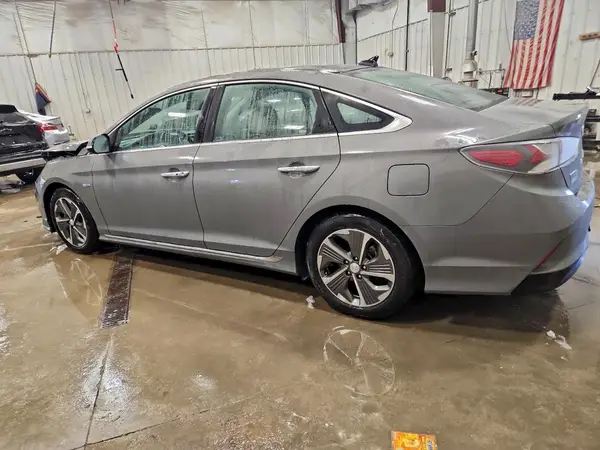 KMHE34L38KA093868 2019 HYUNDAI SONATA - Image 2