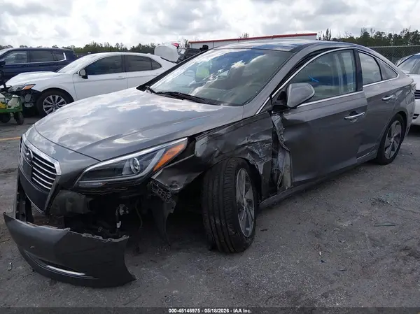 KMHE34L39HA067319 2017 HYUNDAI SONATA - Image 2