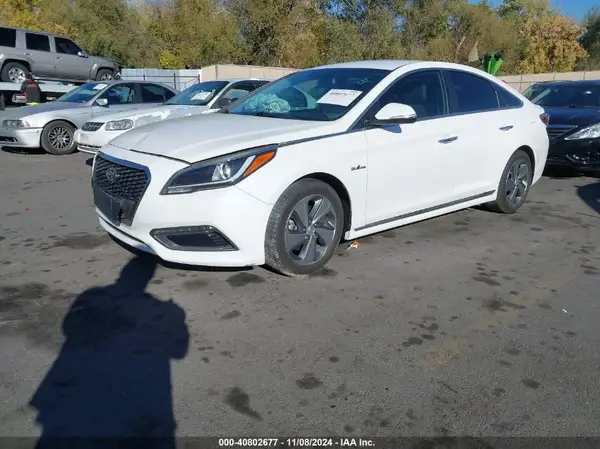KMHE34L39HA068695 2017 HYUNDAI SONATA - Image 2