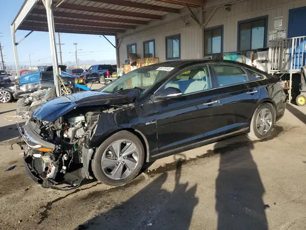 KMHE34L39HA071256 2017 HYUNDAI SONATA - Image 1