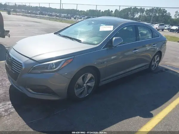 KMHE34L39HA077154 2017 HYUNDAI SONATA - Image 2