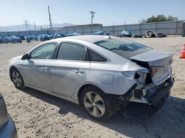 KMHE34L39HA077171 2017 HYUNDAI SONATA - Image 2