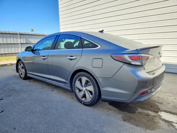 KMHE34L39HA077221 2017 HYUNDAI SONATA - Image 2
