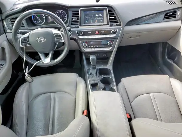 KMHE34L39JA085745 2018 HYUNDAI SONATA - Image 8