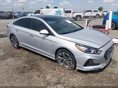 KMHE34L39JA086975 2018 HYUNDAI SONATA