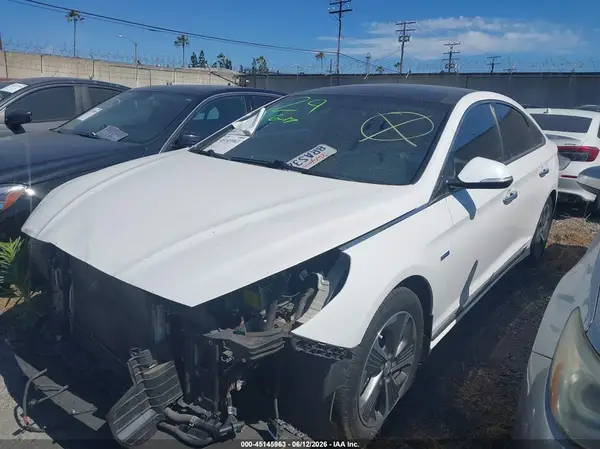 KMHE34L39KA092390 2019 HYUNDAI SONATA - Image 2