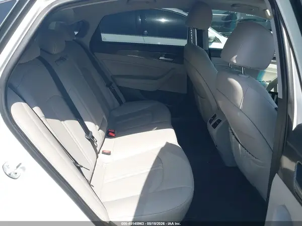 KMHE34L39KA092390 2019 HYUNDAI SONATA - Image 8
