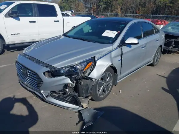 KMHE34L39KA093166 2019 HYUNDAI SONATA - Image 2