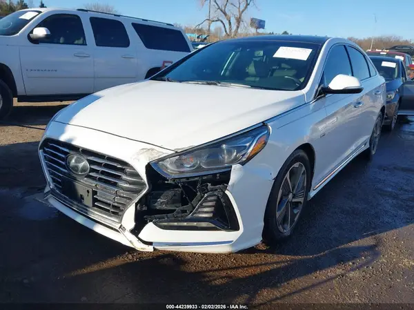 KMHE34L39KA093197 2019 HYUNDAI SONATA - Image 2