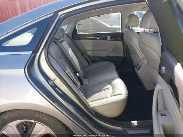KMHE34L3XHA065675 2017 HYUNDAI SONATA - Image 8