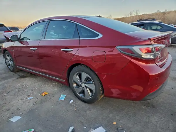 KMHE34L3XHA070956 2017 HYUNDAI SONATA - Image 2