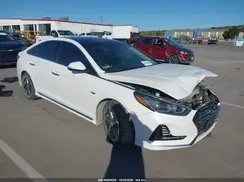 KMHE34L3XJA086967 2018 HYUNDAI SONATA