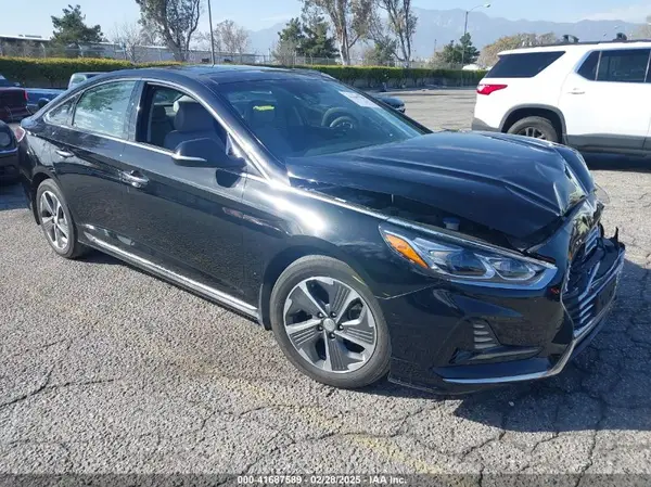 KMHE34L3XKA088011 2019 HYUNDAI SONATA - Image 1