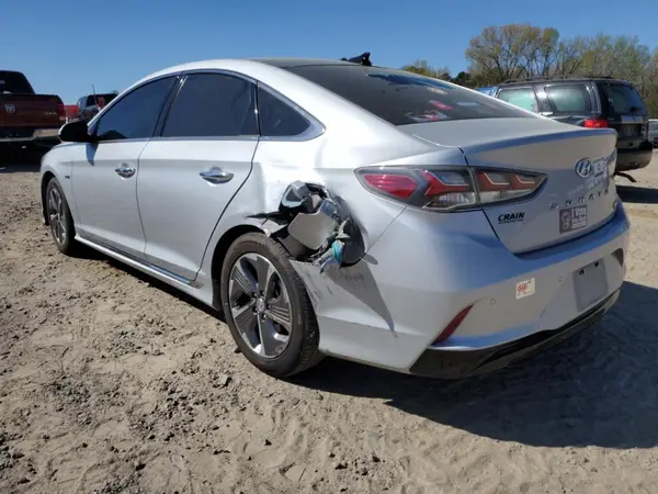 KMHE34L3XKA089241 2019 HYUNDAI SONATA - Image 2