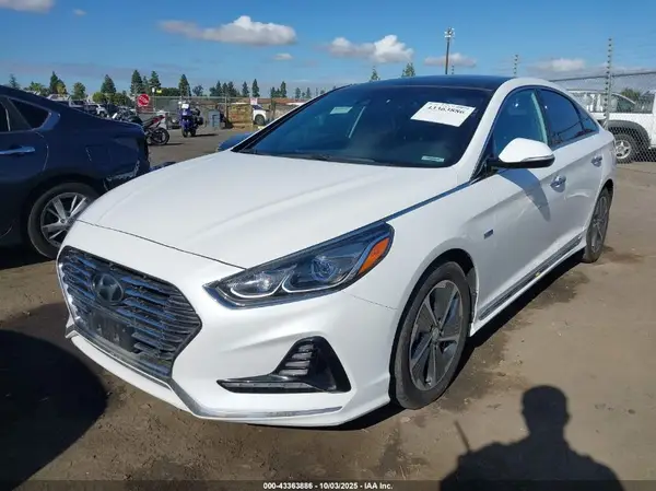 KMHE34L3XKA089756 2019 HYUNDAI SONATA - Image 2