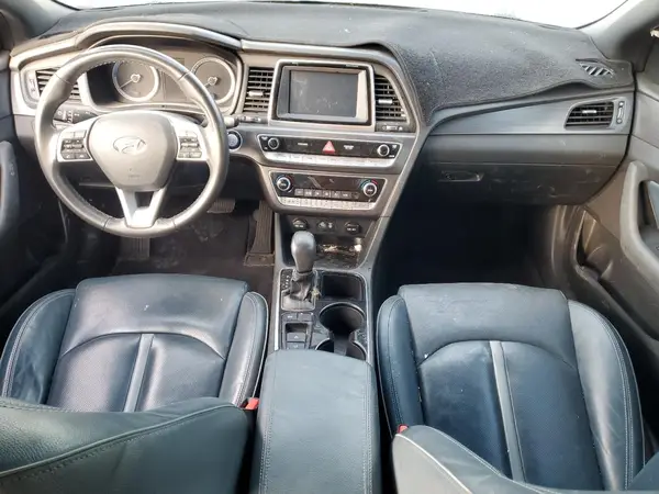 KMHE34L3XKA092575 2019 HYUNDAI SONATA - Image 8