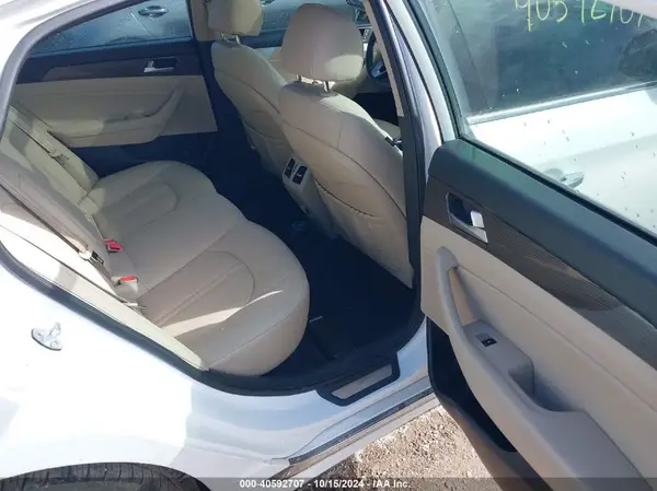 KMHE34L3XKA092592 2019 HYUNDAI SONATA - Image 8