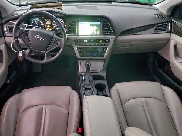 KMHE54L20GA023693 2016 HYUNDAI SONATA - Image 8