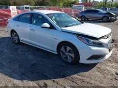 KMHE54L20HA043685 2017 HYUNDAI SONATA