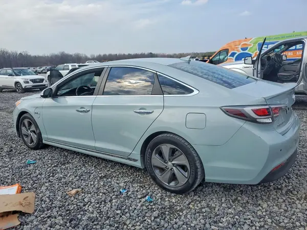 KMHE54L21GA023699 2016 HYUNDAI SONATA - Image 2