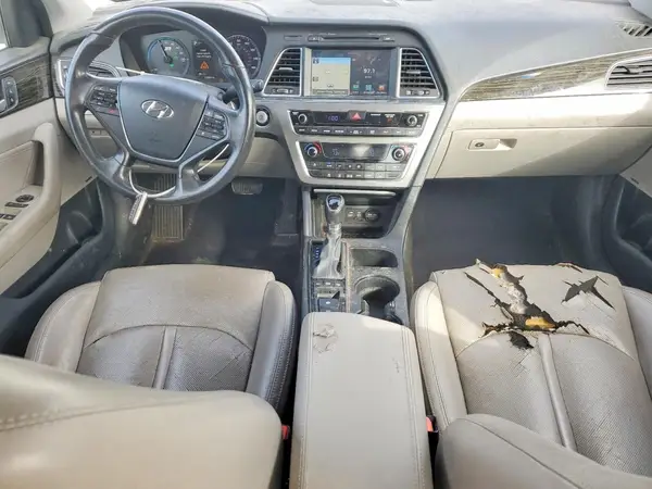 KMHE54L21HA043632 2017 HYUNDAI SONATA - Image 8