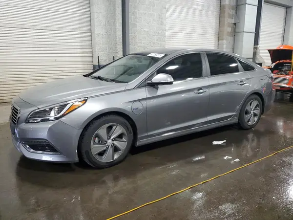 KMHE54L21HA059877 2017 HYUNDAI SONATA - Image 1
