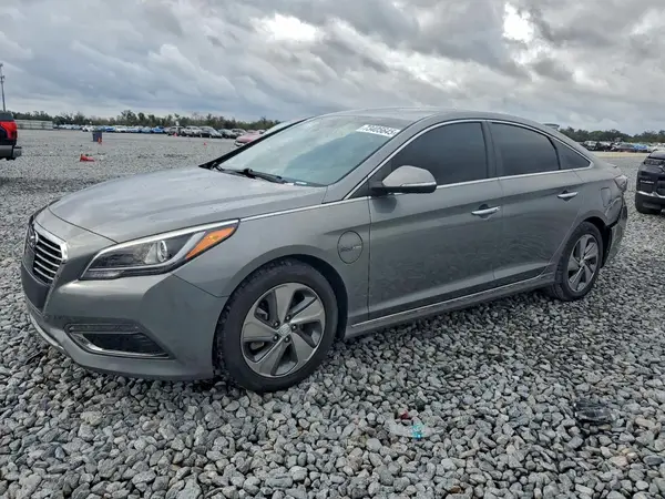 KMHE54L22HA075926 2017 HYUNDAI SONATA - Image 1