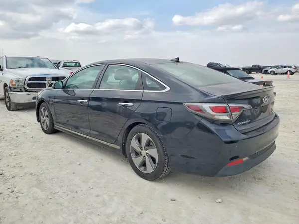 KMHE54L23GA031738 2016 HYUNDAI SONATA - Image 2