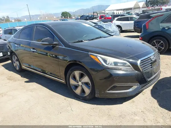 KMHE54L23HA061016 2017 HYUNDAI SONATA - Image 1