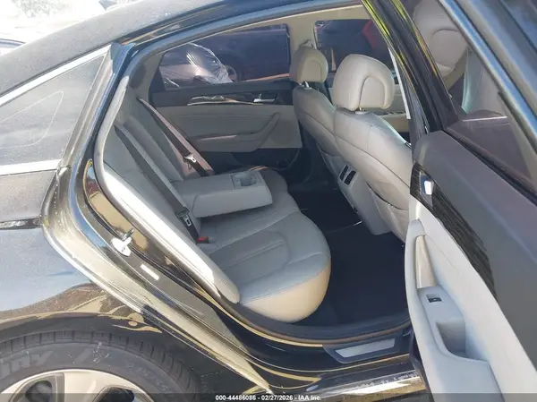 KMHE54L23HA061016 2017 HYUNDAI SONATA - Image 8