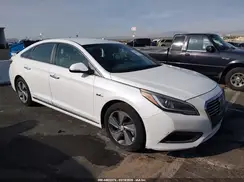 KMHE54L25GA024693 2016 HYUNDAI SONATA