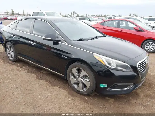 KMHE54L25GA030834 2016 HYUNDAI SONATA - Image 1