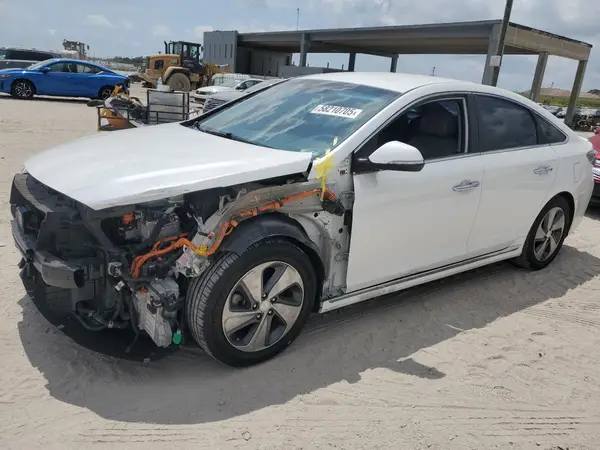 KMHE54L25HA045044 2017 HYUNDAI SONATA - Image 1