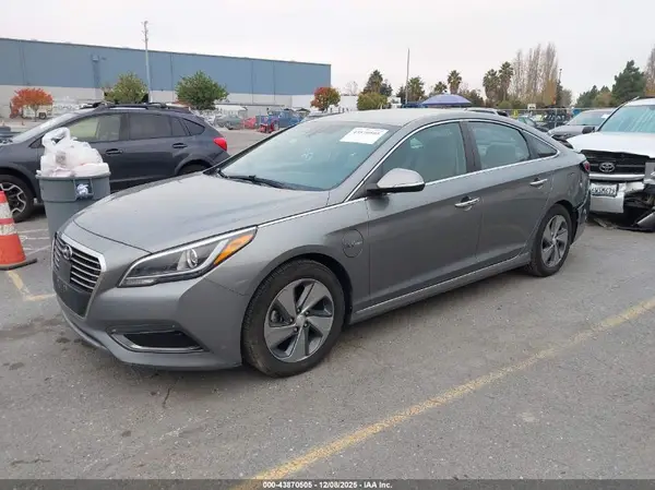 KMHE54L25HA071532 2017 HYUNDAI SONATA - Image 2