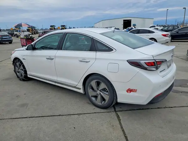 KMHE54L25HA071675 2017 HYUNDAI SONATA - Image 2