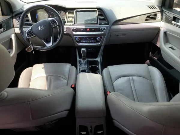 KMHE54L25KA091285 2019 HYUNDAI SONATA - Image 8