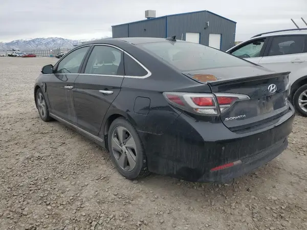 KMHE54L26GA031054 2016 HYUNDAI SONATA - Image 2