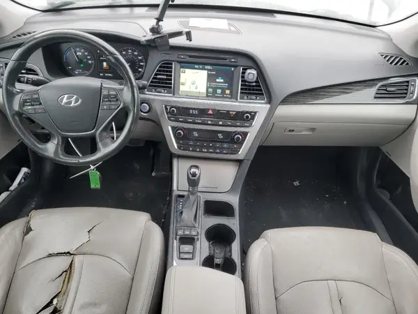 KMHE54L26GA031054 2016 HYUNDAI SONATA - Image 8
